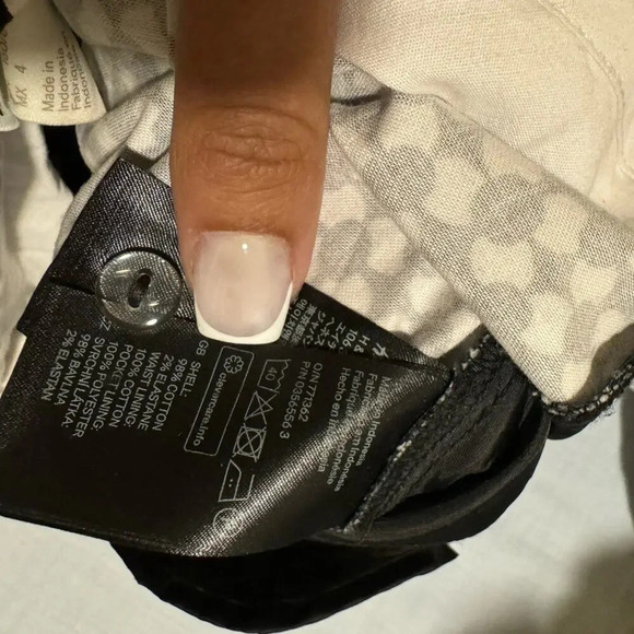 H&M‎ Geometric Pattern Women Pants Sz 4- black and white - Picture 9 of 10